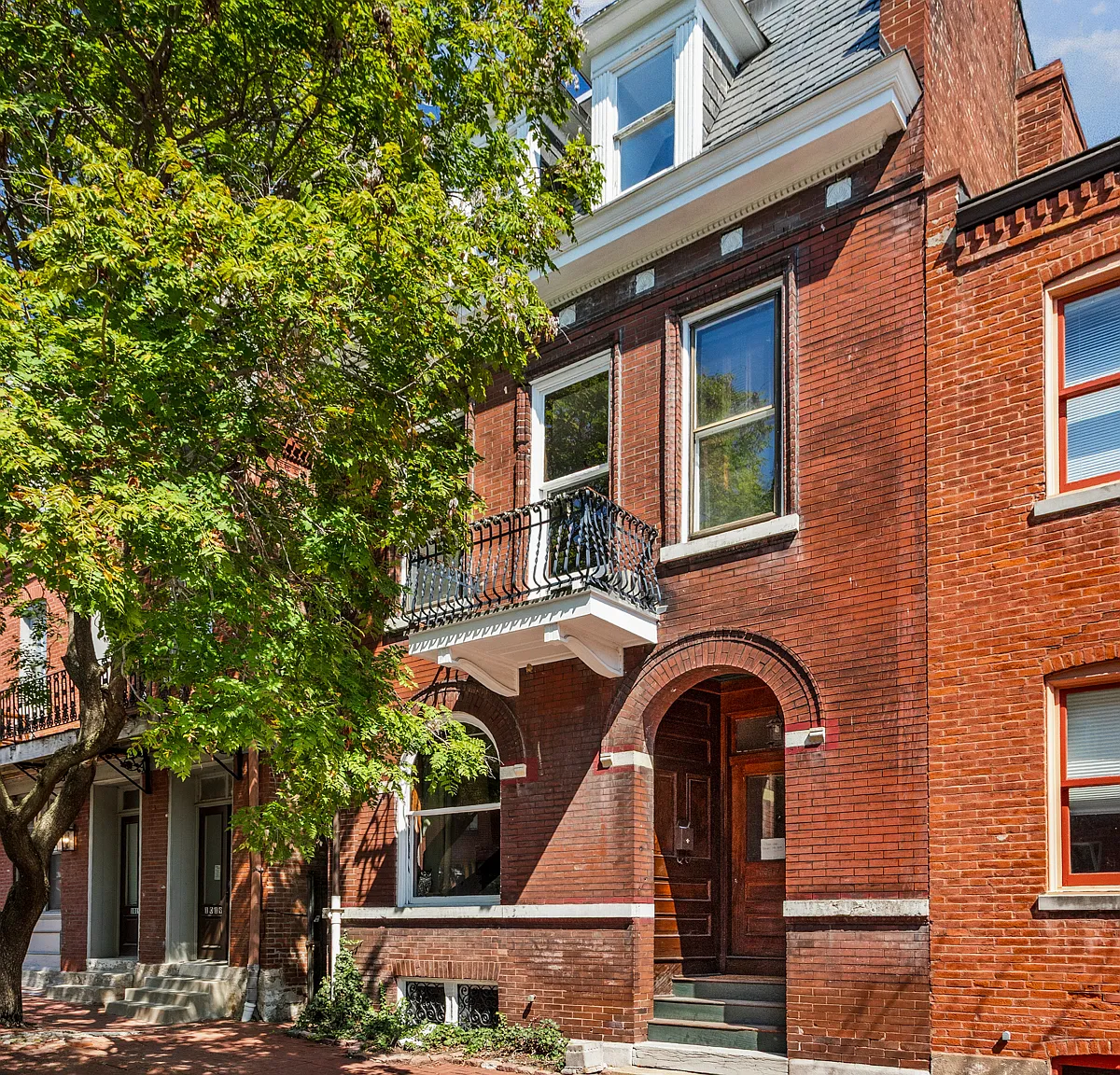 1017 Allen Ave — Photo 1