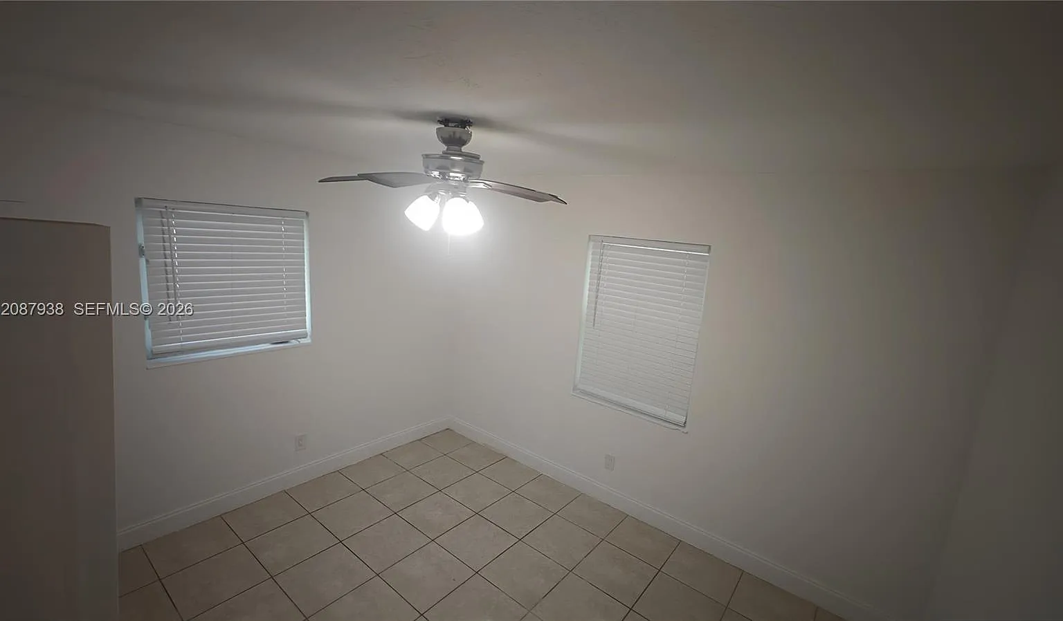 2 bed, 1.0 bath, 728 sqft, $2,100 — Photo 3