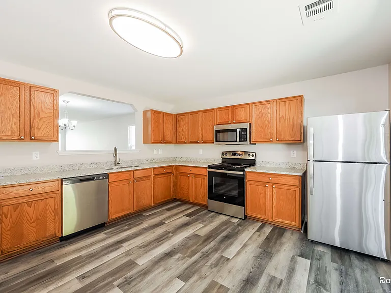 307 Mallow Grv — Photo 3