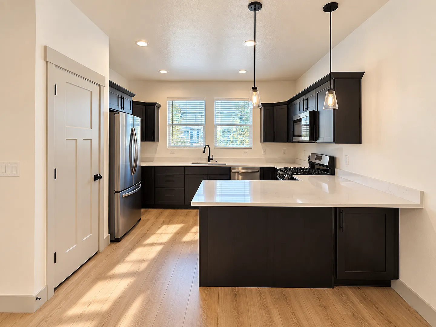Lehi Townhome - Available Now! Pet Friendly. — Photo 4