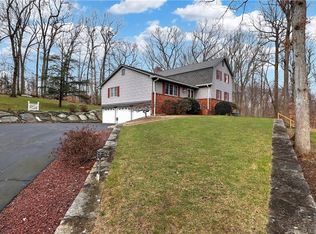68 Hillside Ln, Monroe, CT 06468
