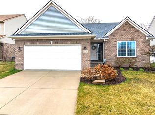 9371 Liberty Ct, Livonia, MI 48150