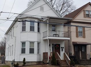 18 Munro Ct #2, Troy, NY 12180