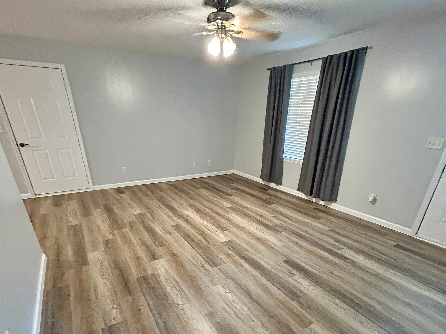 3 bed, 1600 sqft, $2,300 — Photo 3
