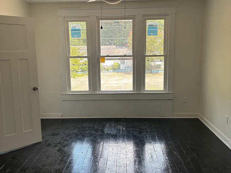 203 N Grove St #C — Photo 2