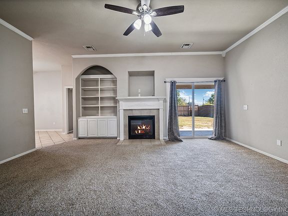 4th image of 1120 S Marina Dr