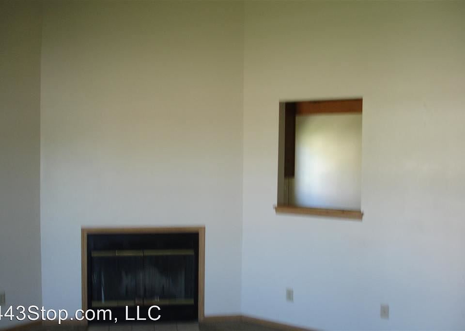 1st image of 4000 Imperial Ct #A