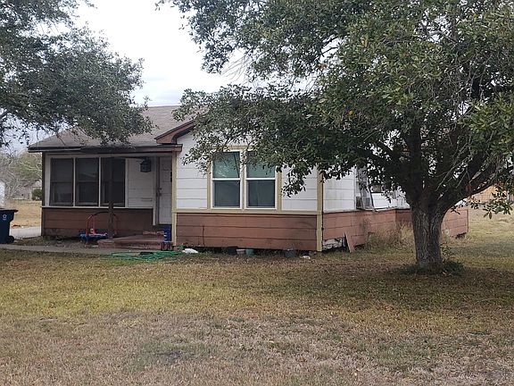 2nd image of 605 E 4th St