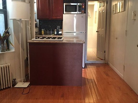 2nd image of 117 Henry St APT 15