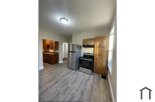 99 South St #2L Photo 1