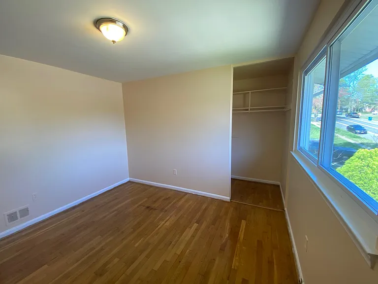 5506 Southampton Dr — Photo 29