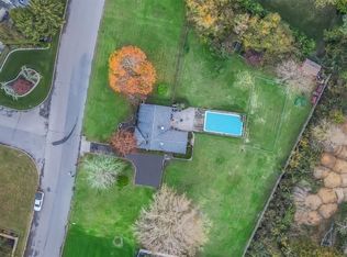 6 Dundalk Rd, Manorville, NY 11949