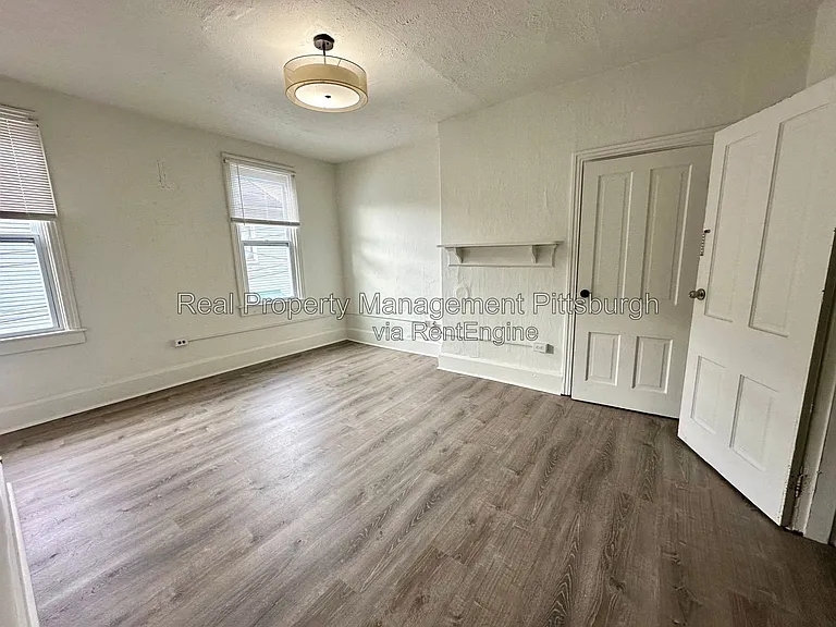 30 Ganster St — Photo 9
