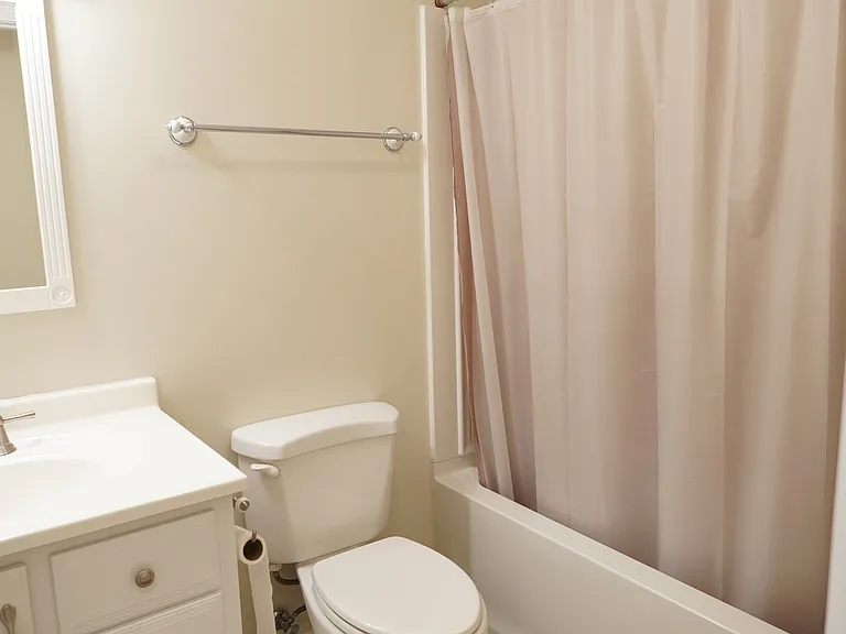 2664 Goldenrod Ln — Photo 24