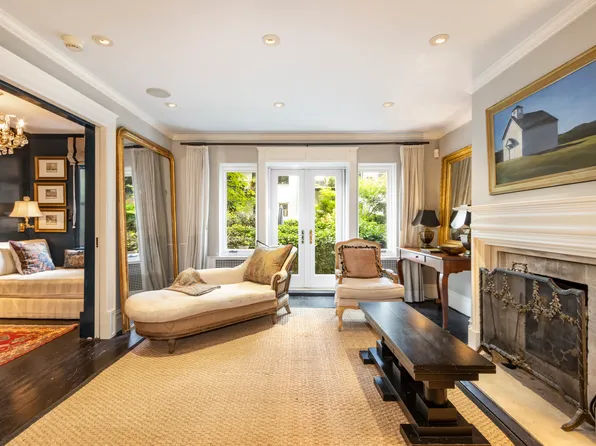 458 West 23rd Street image 1 of 7