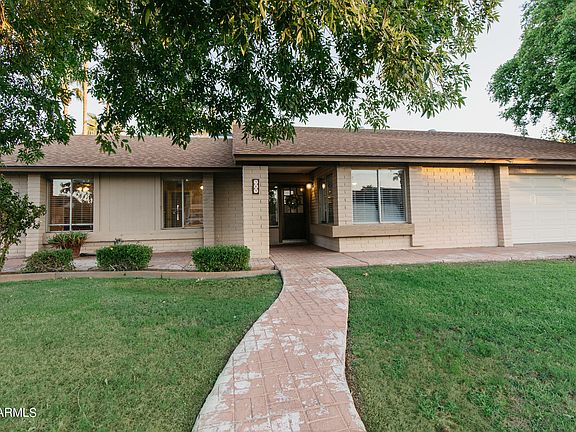 2nd image of 949 W MESETO Avenue