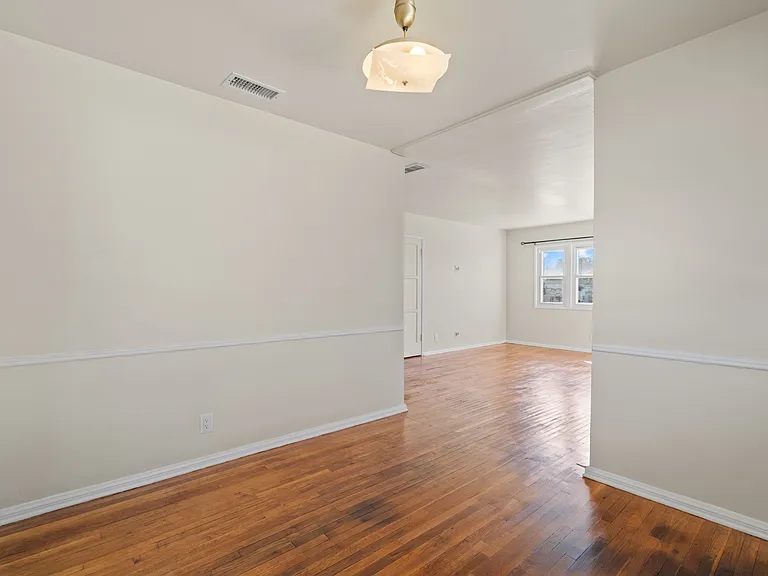 10314 S Wilton Pl #10314 — Photo 4