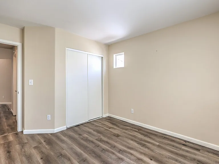 526 Regal Robin Way — Photo 11