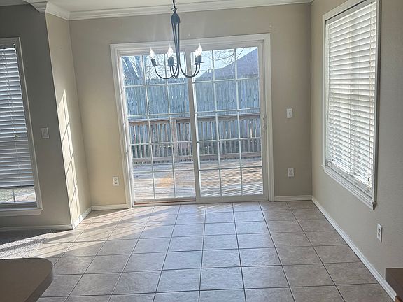 4th image of 1108 Sunrise Cir