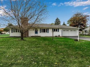 200 Pomander Sq, East Aurora, NY 14052