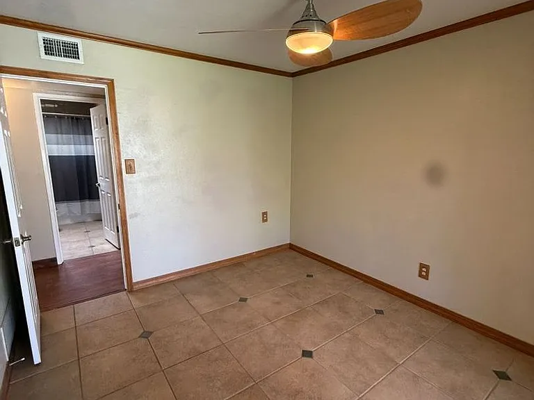 2174 E 25th Pl — Photo 21