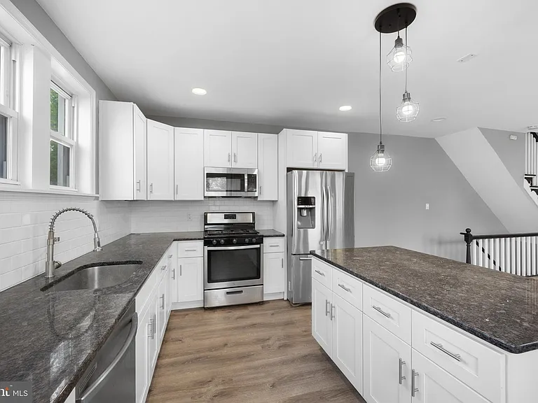 4600 Highland Ave — Photo 5