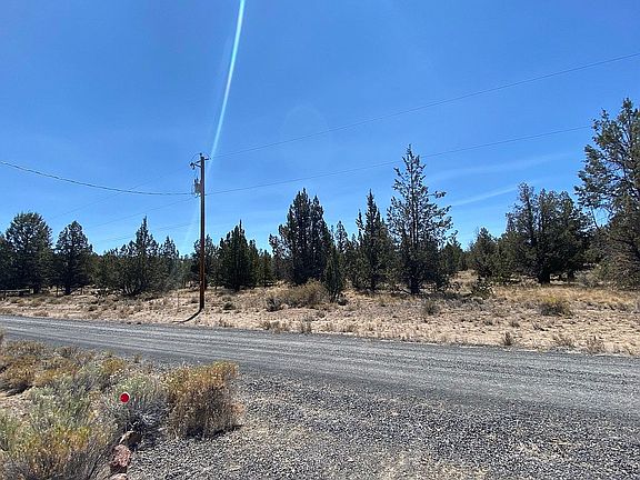 2nd image of 3502 SE Zuni St