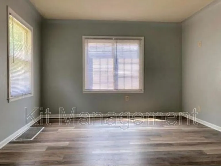 5809 Pickard Dr — Photo 5