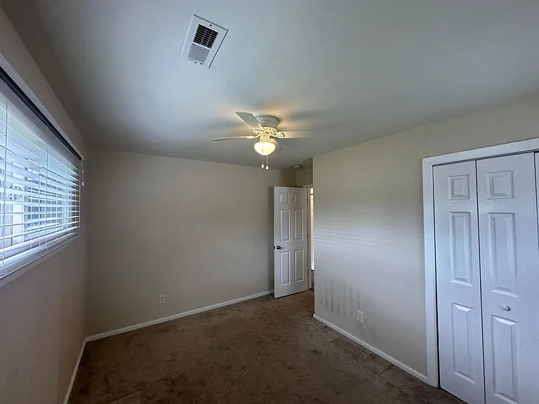 2141 Jeffrey Dr — Photo 15