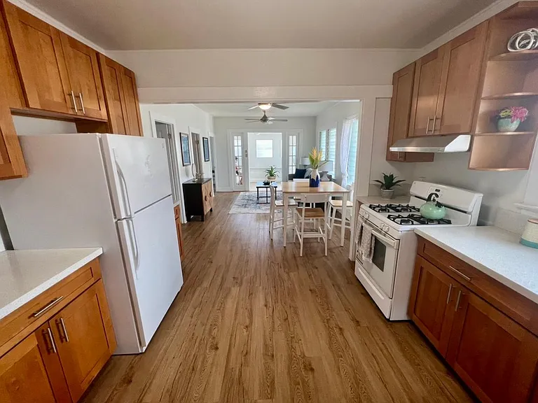 1581 Miller St #A — Photo 2