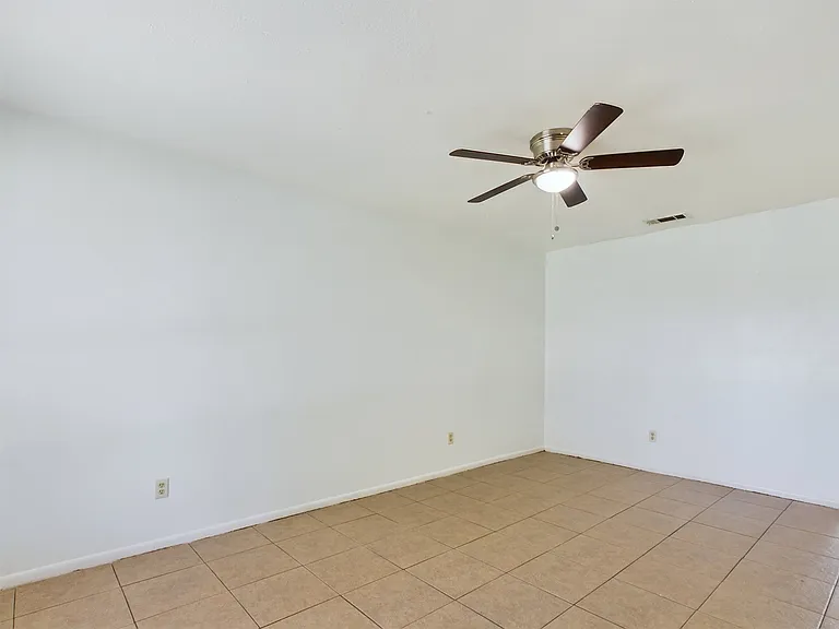 1601 George Bush Dr E #B — Photo 2