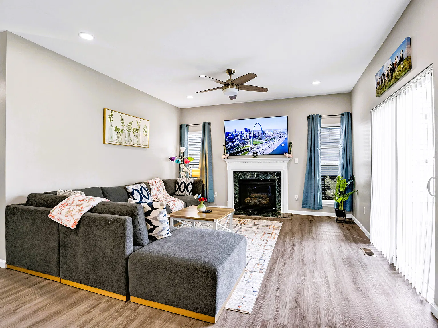 4 bed, 2.5 bath, 1990 sqft, $6,500 — Photo 1