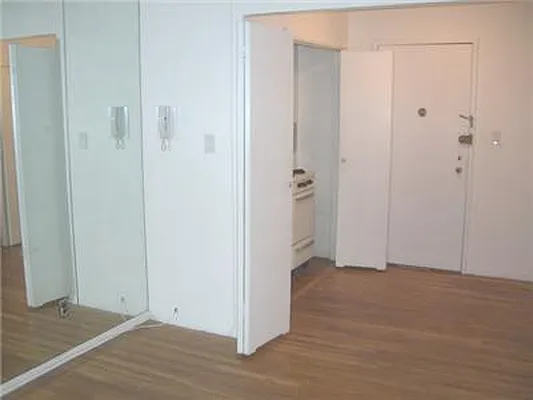 Rented by Oxford Property Group | media 19