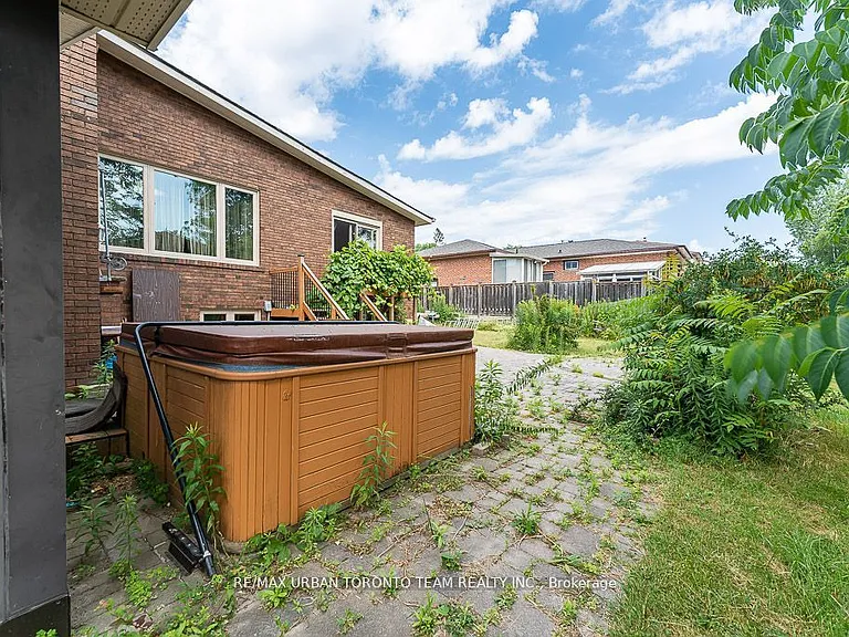 35 Brumwell St — Photo 41