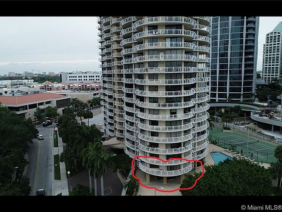 3rd image of 2843 S Bayshore Dr #Villa2