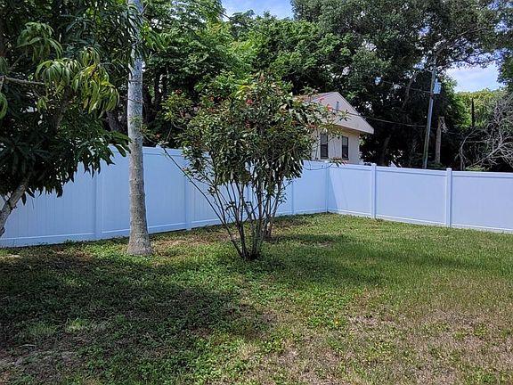 Look here can you see yourself siting under these beauties and enjoy reading, writing or just relaxing sipping on hot or cold beverages soaking up sunshine in the privacy of your own backyard.
