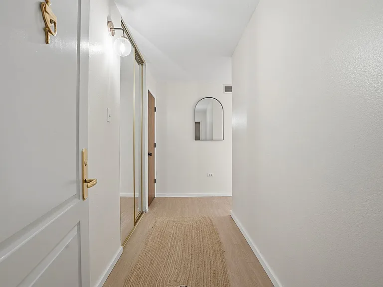 1020 15th St #35N — Photo 10
