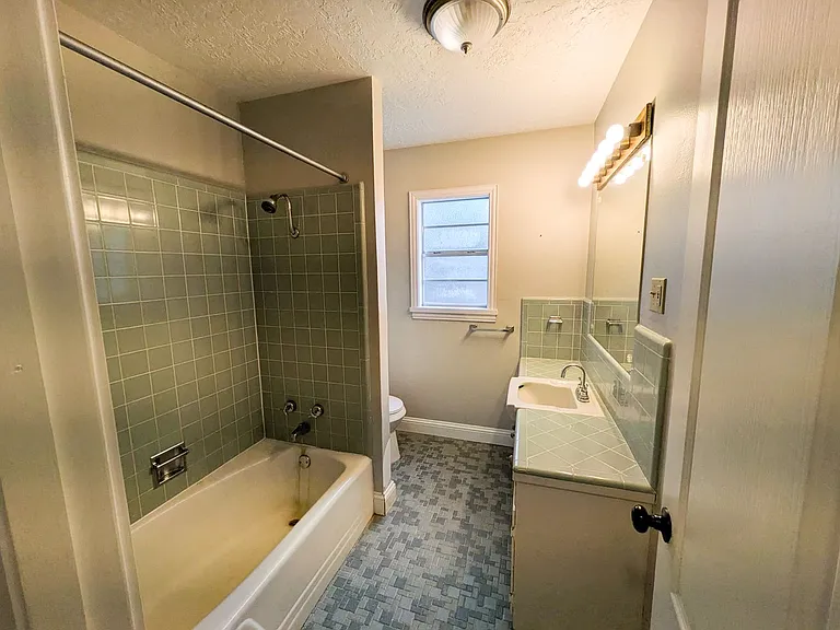 5110 Laurel St — Photo 14