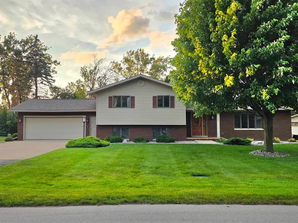 1795 Maroba Dr, Linwood, MI 48634