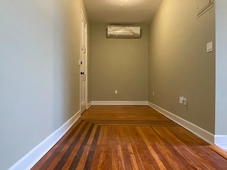 155 Beacon Hill Dr #4 — Photo 8