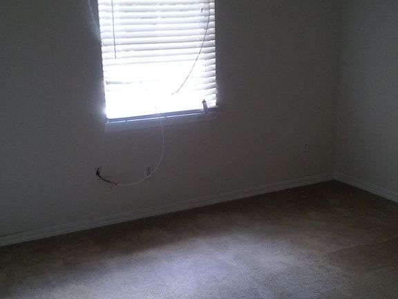 3rd image of 11374 Tanager Dr S