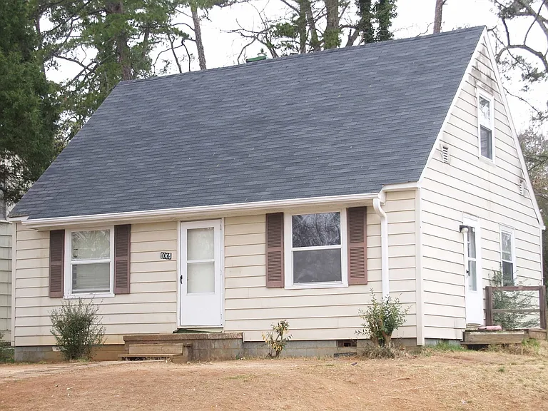 1005 Nancy Ln — Photo 1