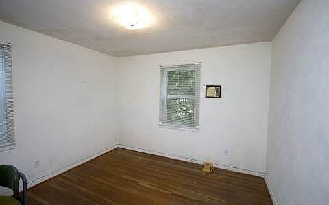 4th image of 1217 White Ave