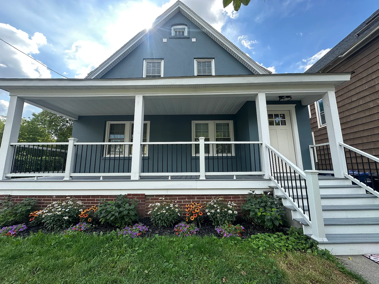 6 bed, 2470 sqft, $4,000 — Photo 1