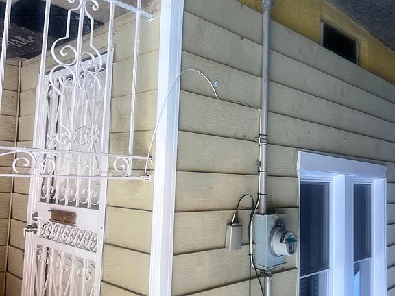 4th image of 18713 Quencer Rd