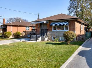 121 Hiscock Blvd, Toronto, ON M1G 1T3