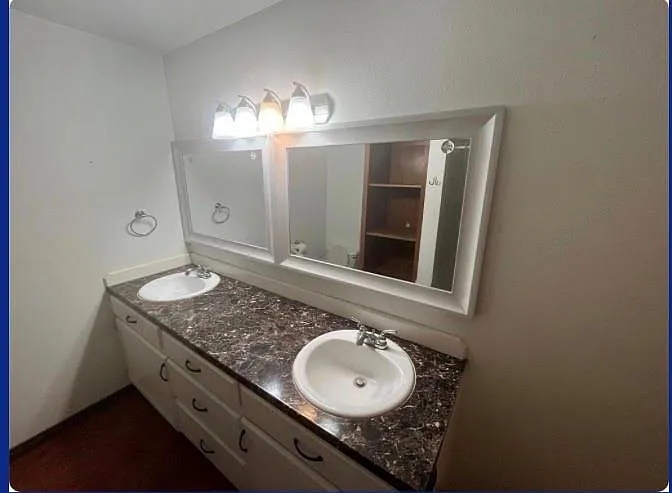 114 Irwin Dr — Photo 15