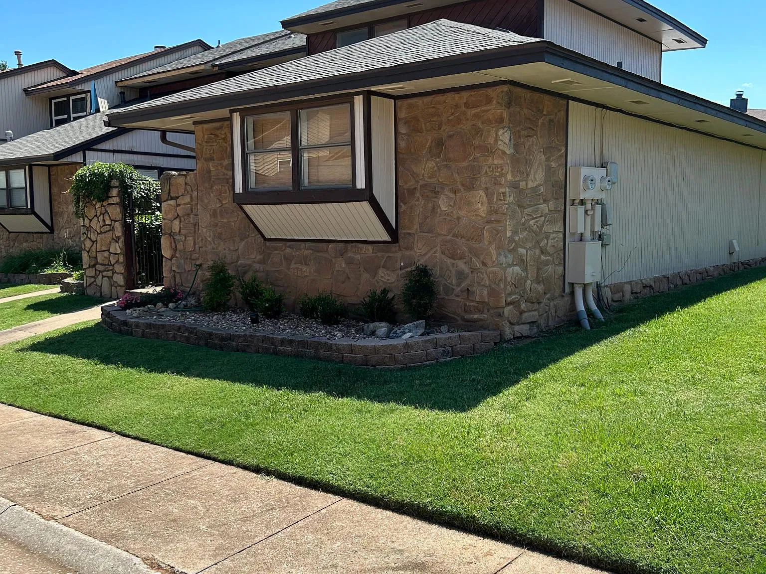 3733 Summer Cloud Drive — Photo 2