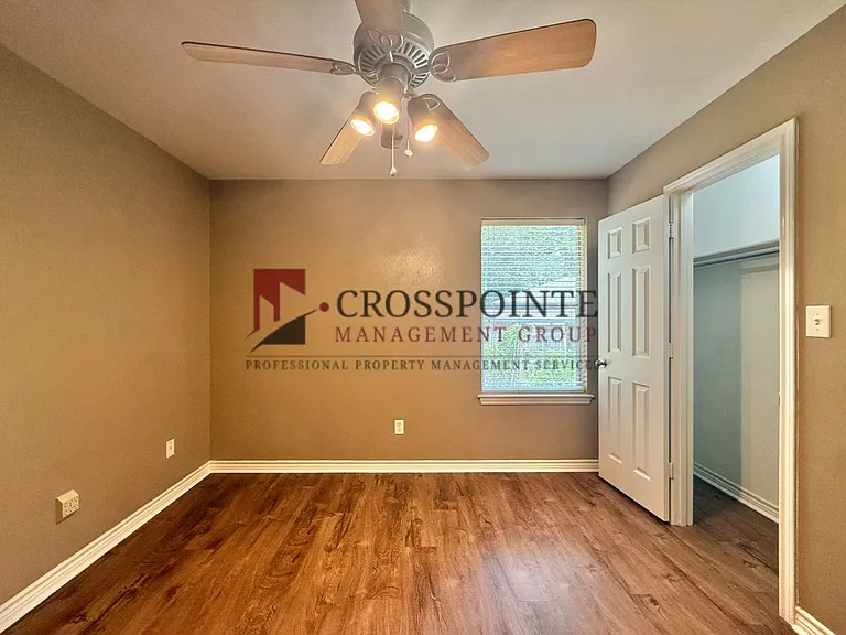 15919 Brittain Ct — Photo 22