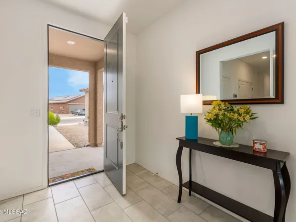 8686 N Calle La Canoa, Tucson, AZ 85742